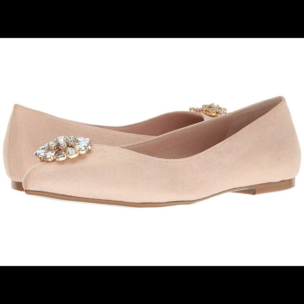 Betsey Johnson Ava Pointed Flats - in Gold sz 8.5